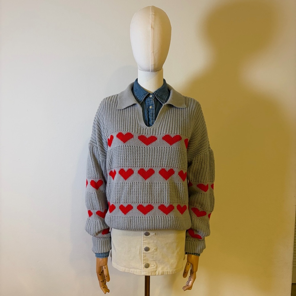 NWOT Grey Heart Oversized Polo Collar Knit Sweater - Large